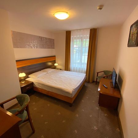 Hotel Grant Krynica Zdroj Ngoại thất bức ảnh