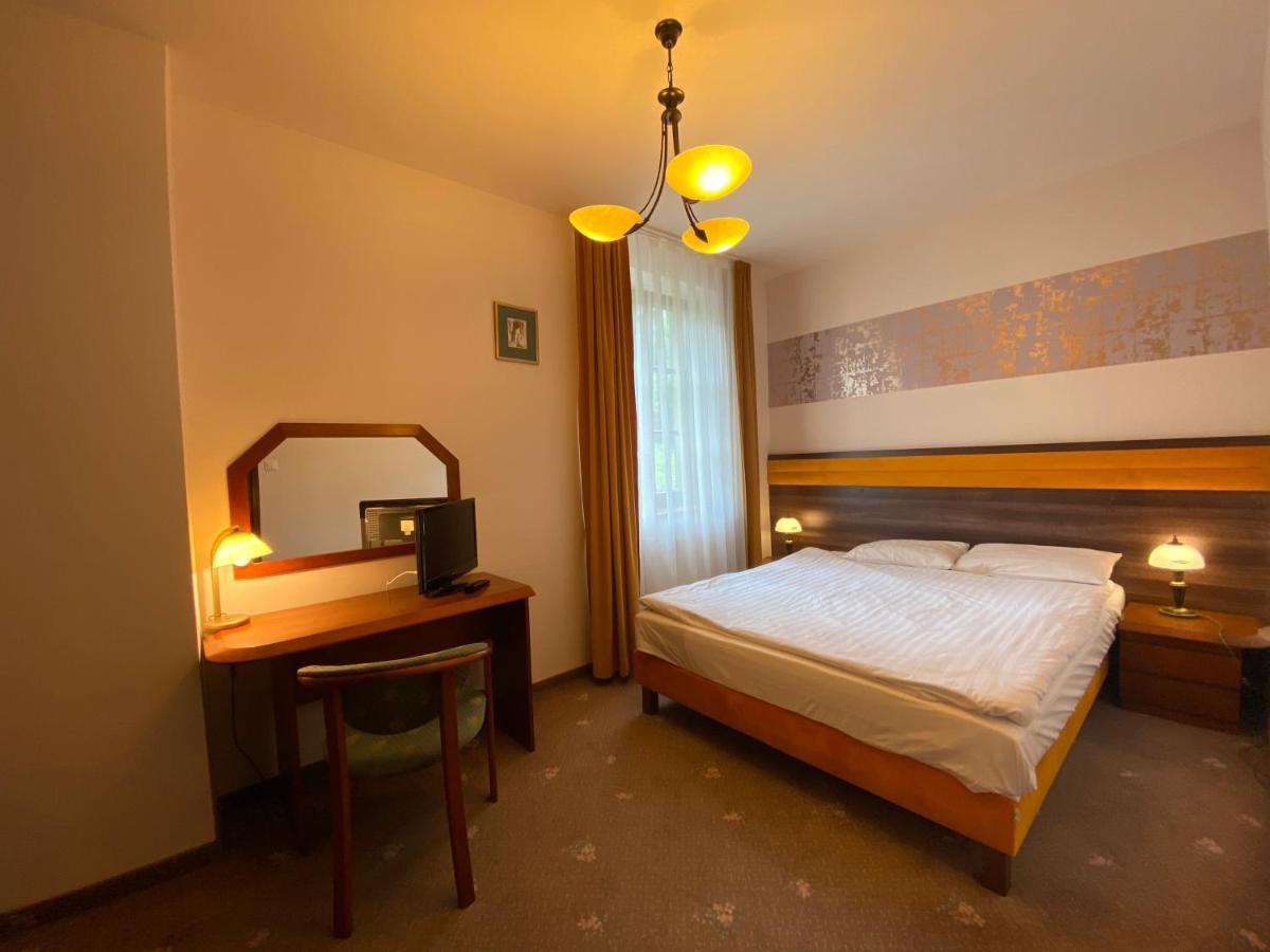 Hotel Grant Krynica Zdroj Ngoại thất bức ảnh