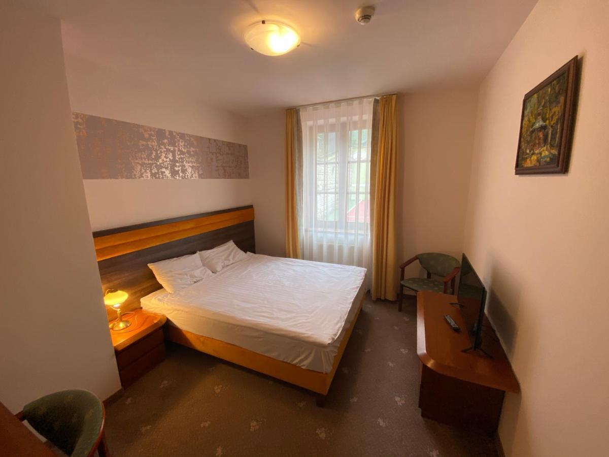 Hotel Grant Krynica Zdroj Ngoại thất bức ảnh