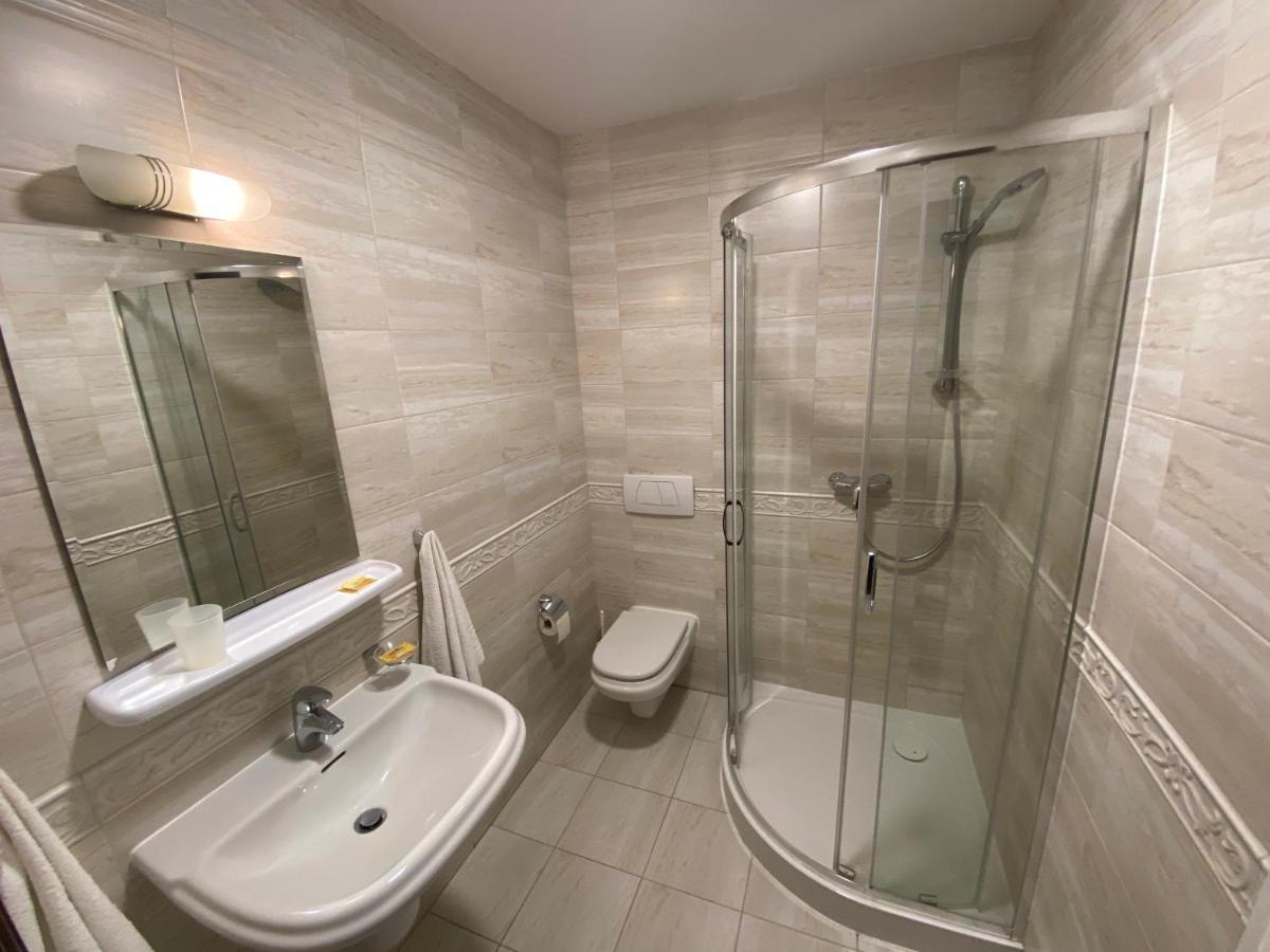 Hotel Grant Krynica Zdroj Ngoại thất bức ảnh