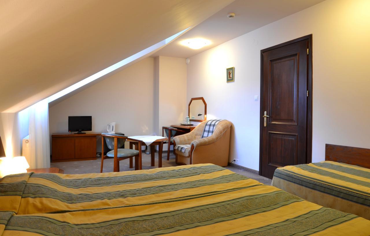 Hotel Grant Krynica Zdroj Ngoại thất bức ảnh