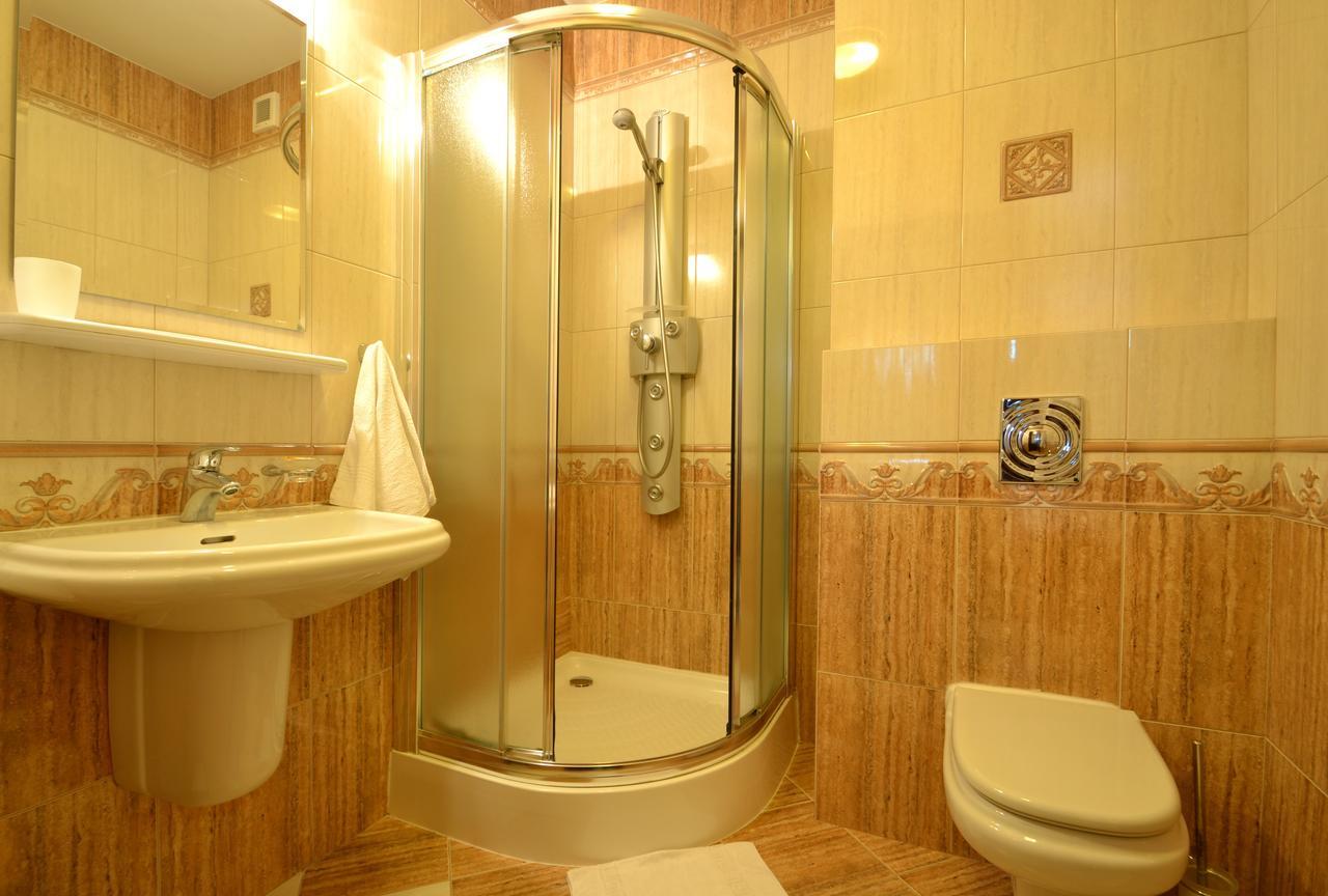 Hotel Grant Krynica Zdroj Ngoại thất bức ảnh